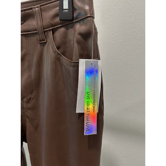 TINSELTOWN Juniors Brown Faux Leather Straight-Leg Pants - Size 3 "The Mom Jean" - Picture 3 of 10